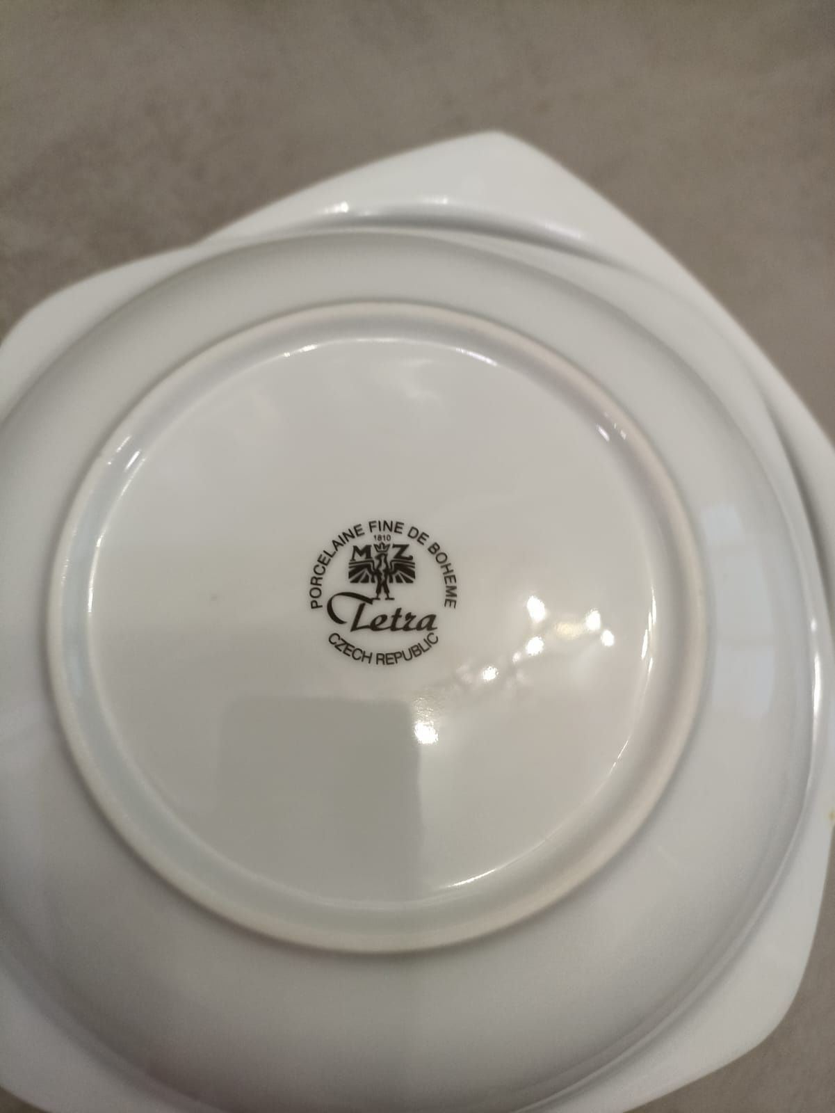 Тарелка суповая IKEA, фарфоровые Чехия