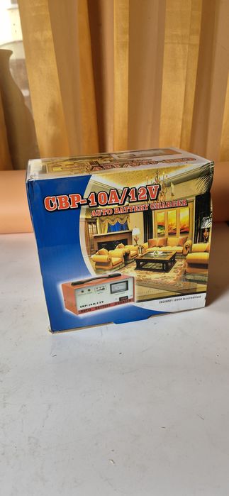 Prostownik ładowarka samochodowa 12V 10A jak nowy