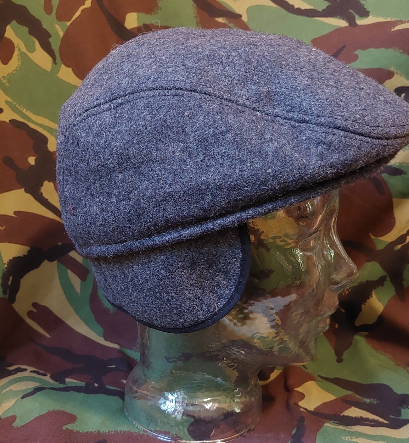Kaszkiet nowy jak Sherlock Holmes