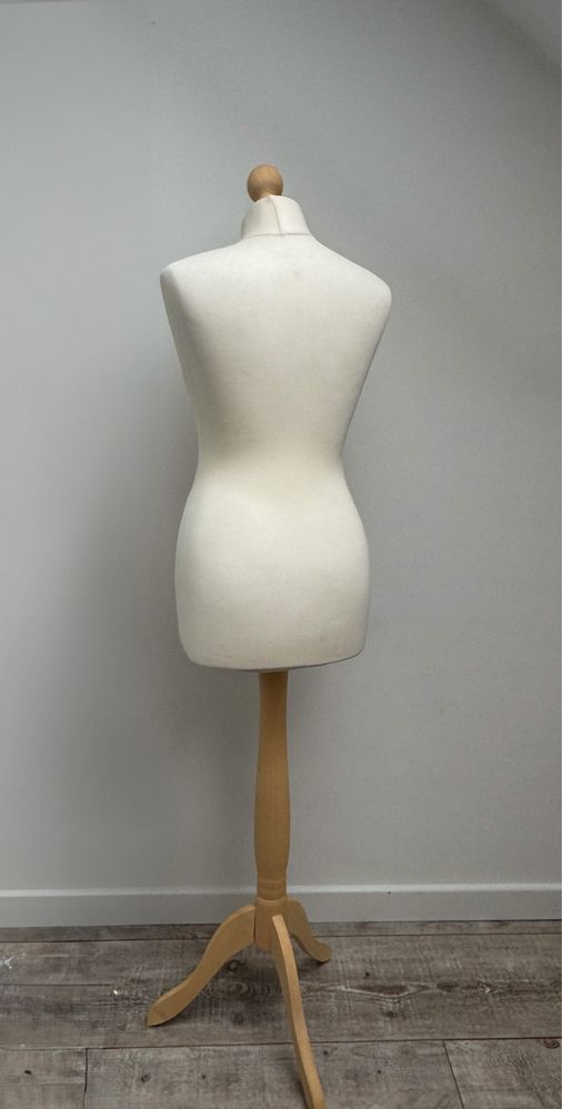 Manekin krawiecki 36 S/M Ecru - stan idealny