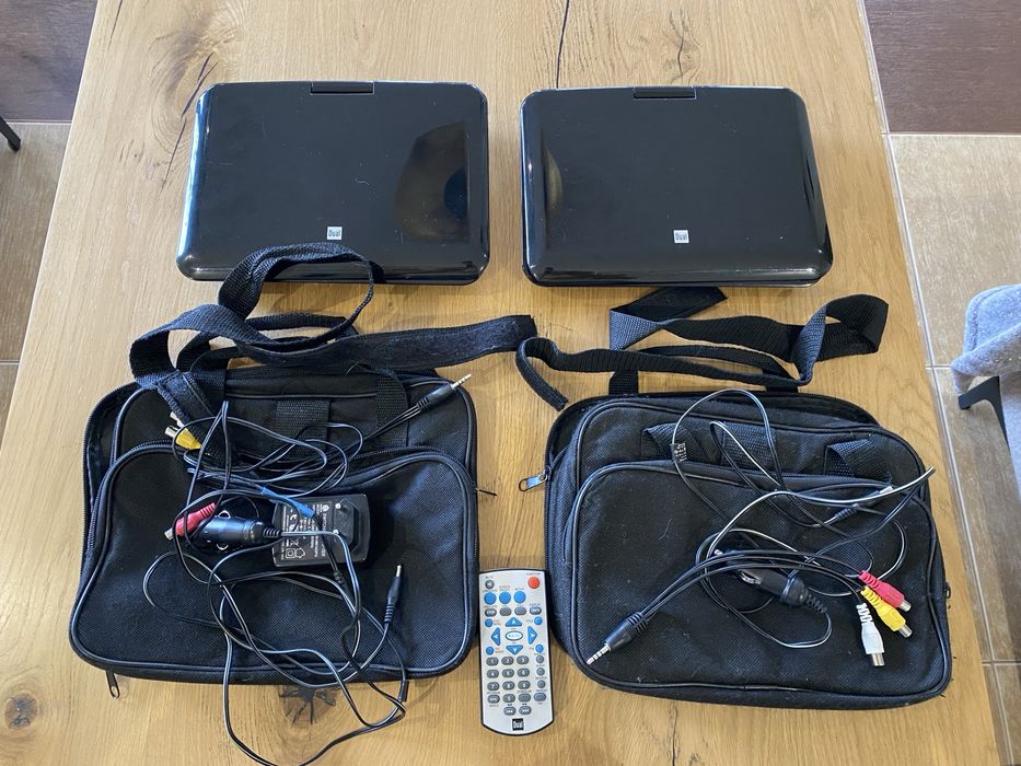 Telewizorki samochodowe Dual