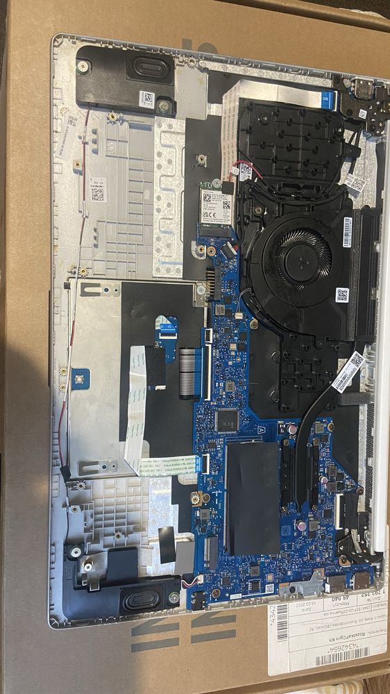 Ноутбук HP Laptop 15 fd0015ua