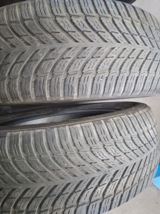 Opony 235/55 r19 Nokian całoroczne