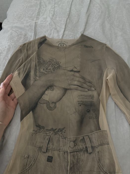 Боди ttswtrs ,идеально подчеркивает фигуру