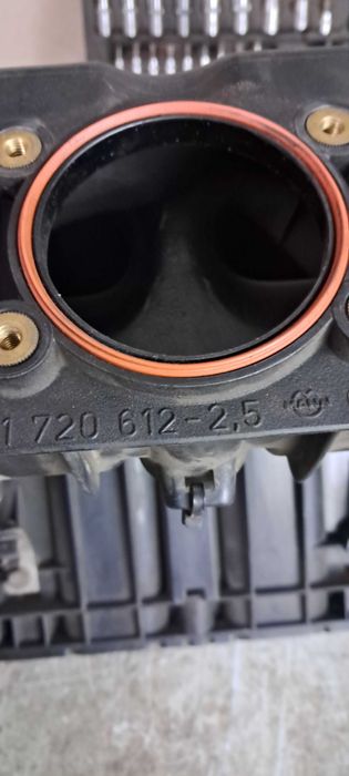 Kolektor m50b25  m54 m52 m52tu