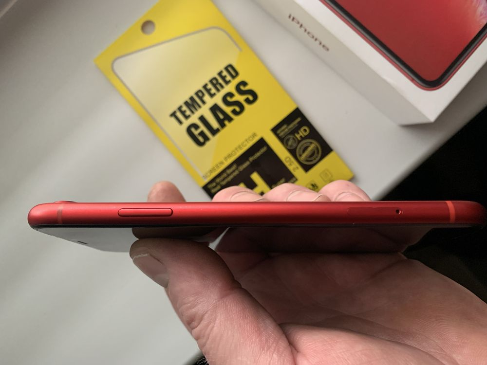 Продам Iphone xr