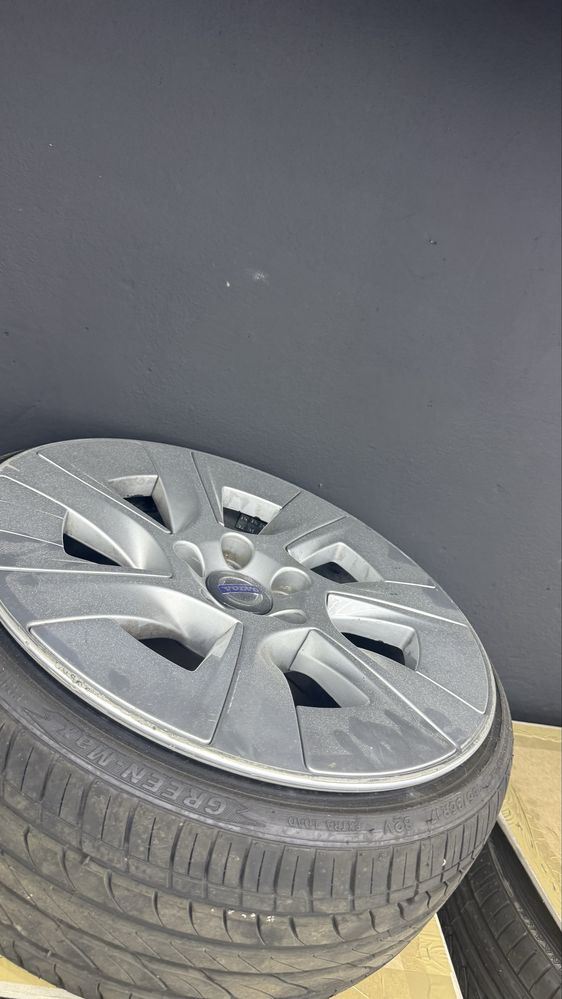 Jantes aro 17 volvo hibrido ( leia anuncio )