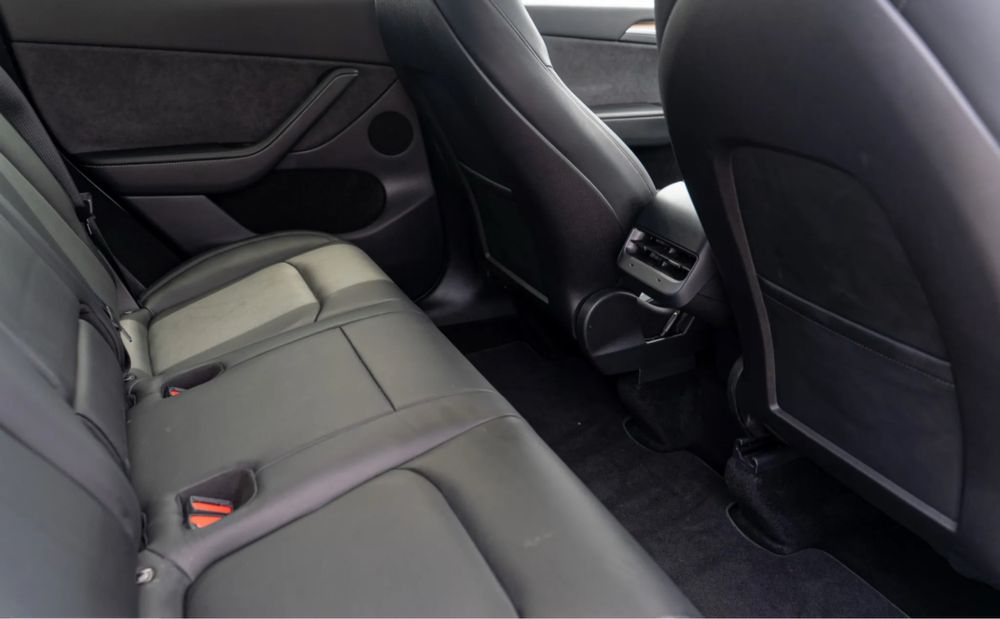Tesla model y performance 2023