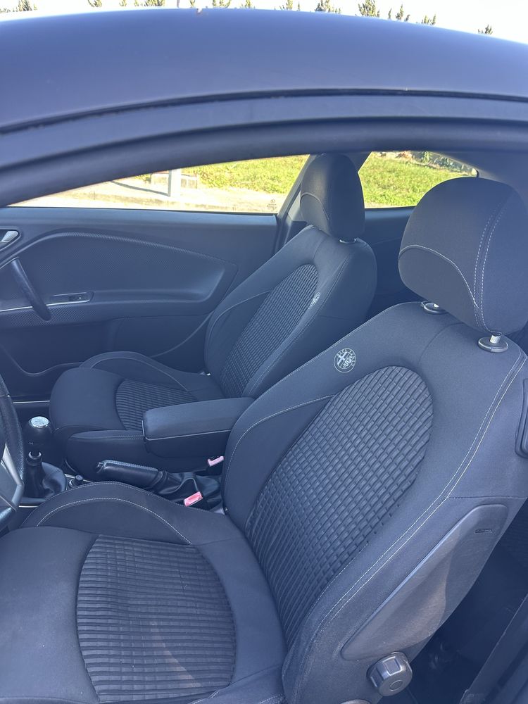 Alfa Romeu Mito diesel Nacional poucos km