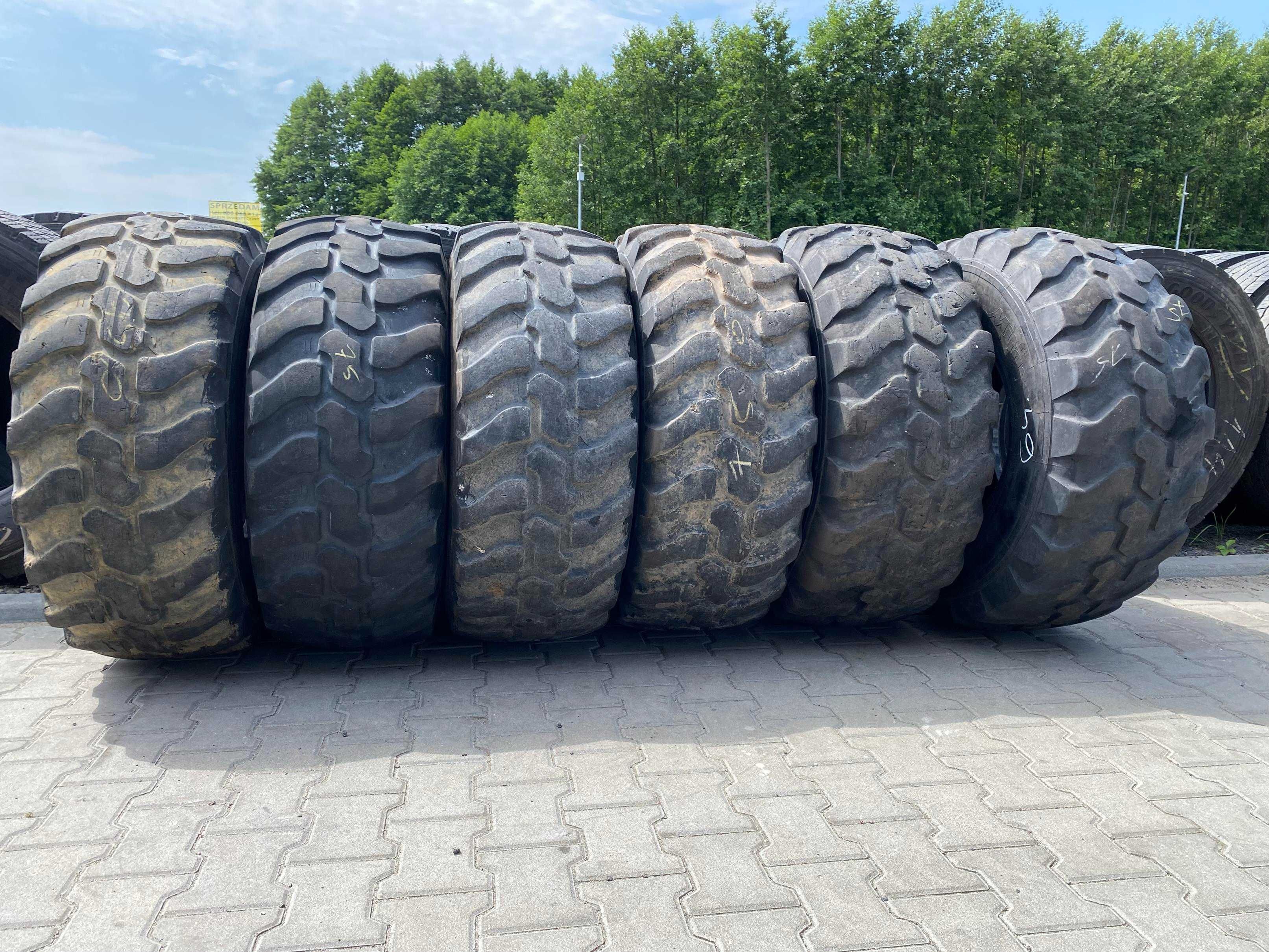 405/70R18 Opony DUNLOP SPT9 Ładowarka SP T9 16.5r18 16/70r18