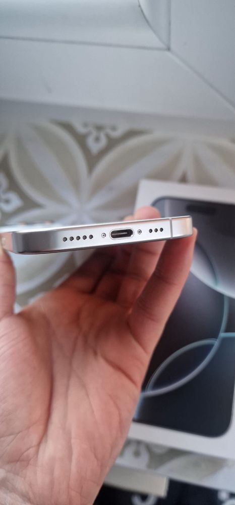 Iphone 16 Pro Jak nowy