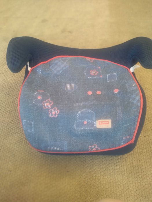 Assento auto da marca Zippy