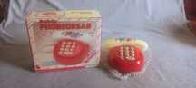 Telefon retro zabawka
