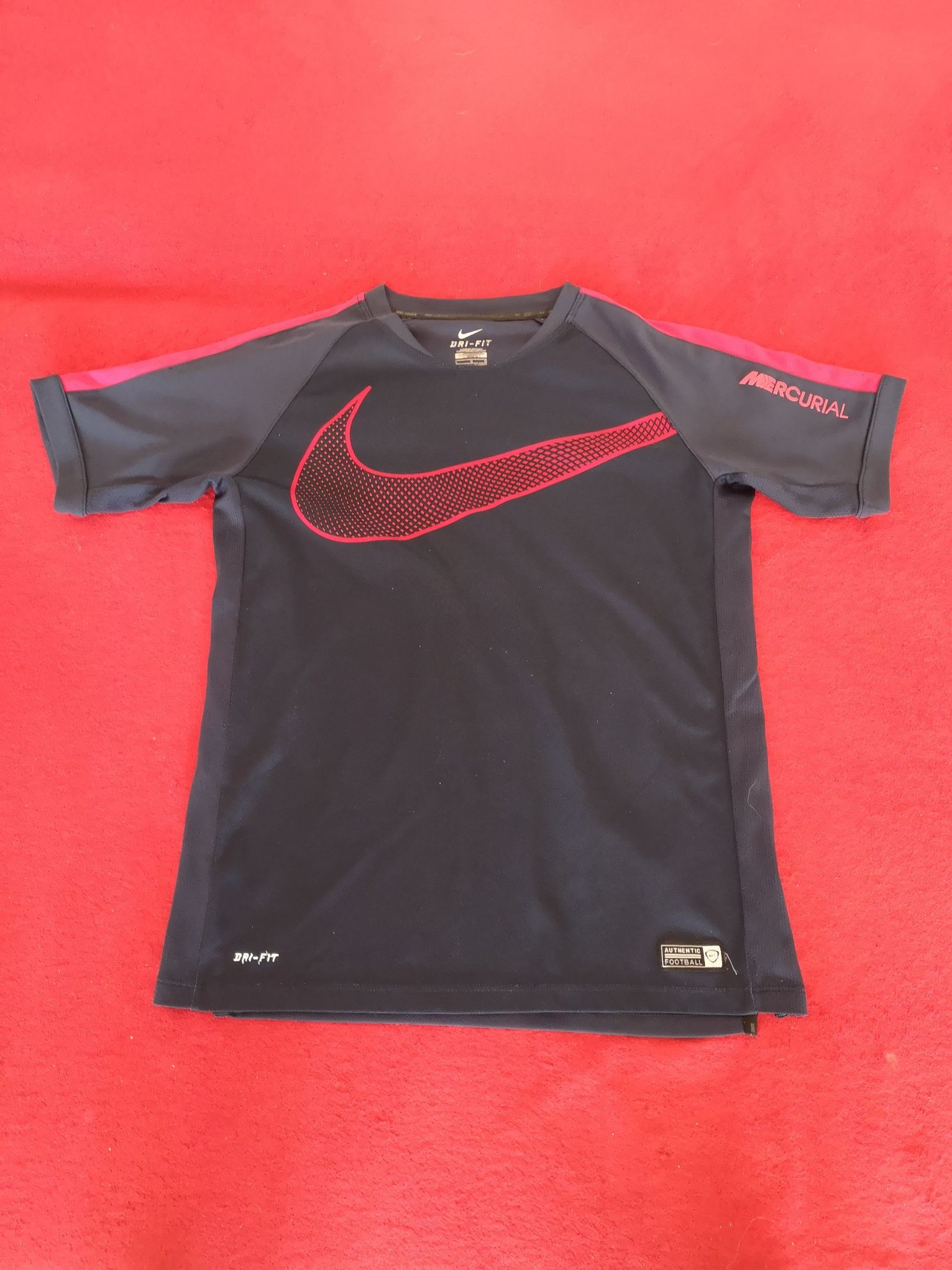Koszulka Nike z nadrukiem rozmiar 147-158 zestaw - K /7