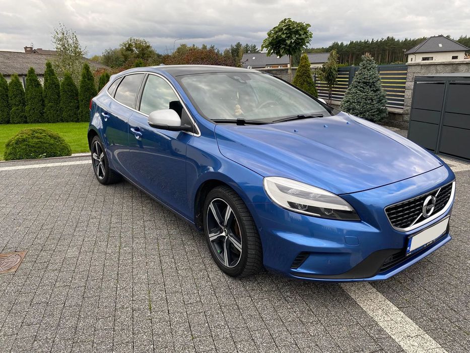 Volvo V40 Volvo V40 D3 Drive R-Design Momentum 2019 r. produkcji w dobrym stanie
