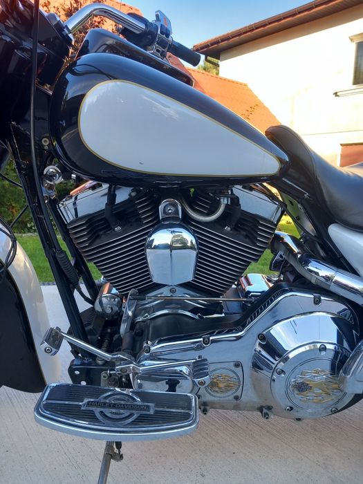 Harley davidson FLHTCUI