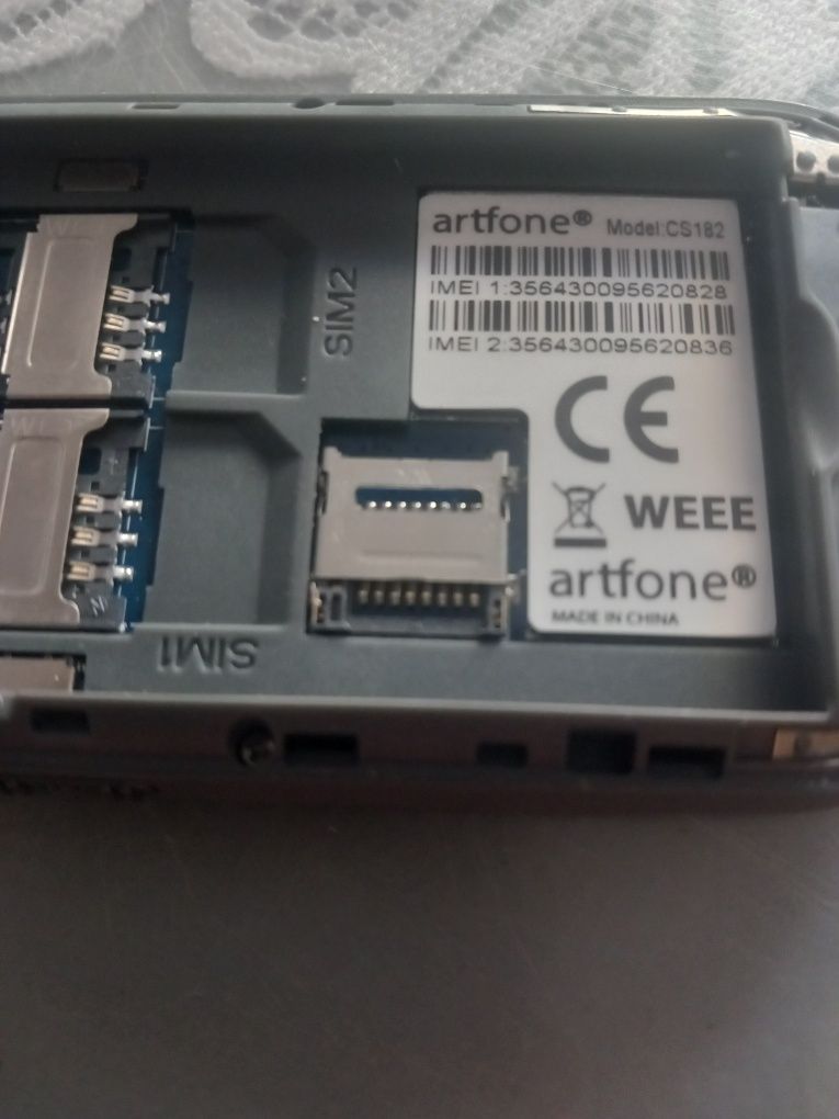 Telefon artfone  praktycznie nowy idealny dla starszej osoby