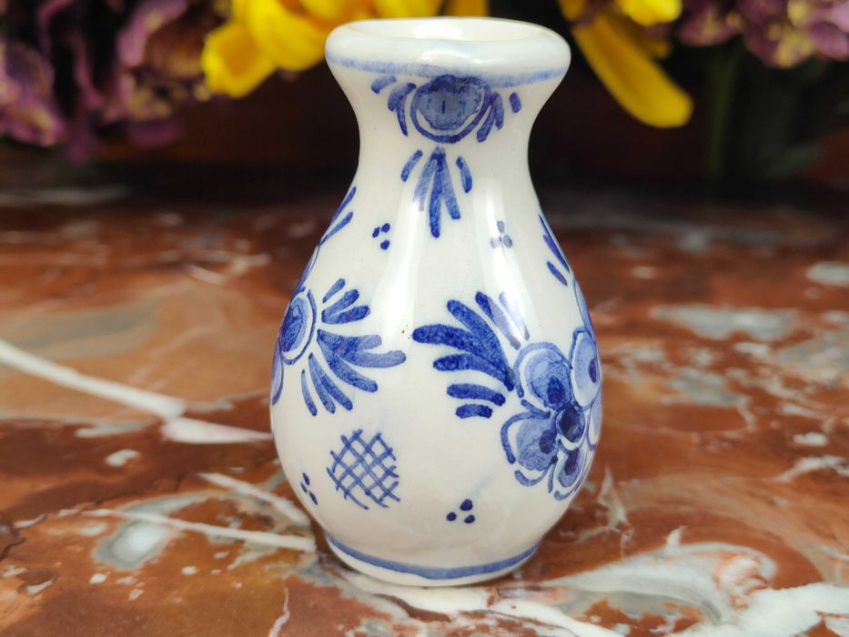 Uroczy ręcznie malowany niebieski wazonik - 7 cm - Delft Blauw