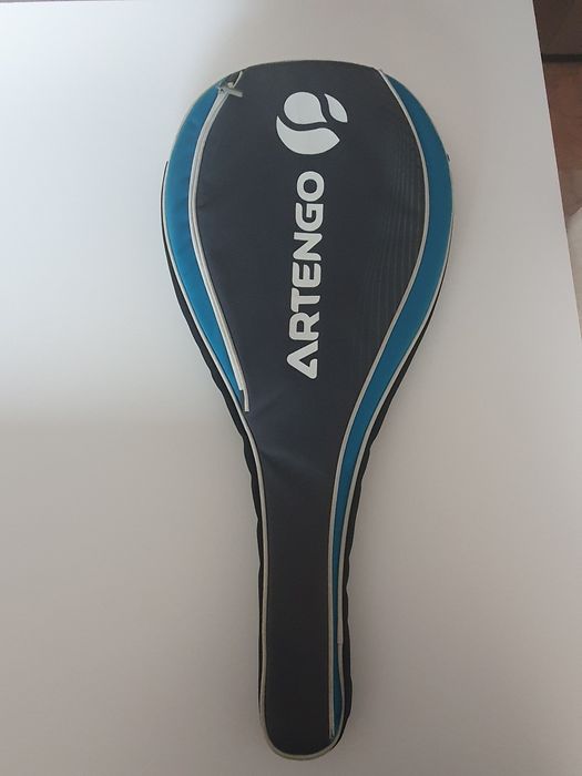 Raquete ARTENGO como nova