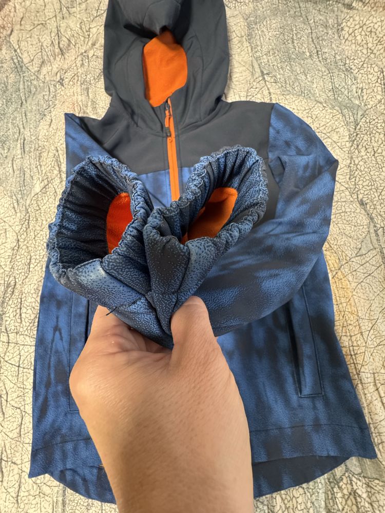Продам курточку softshell outventute