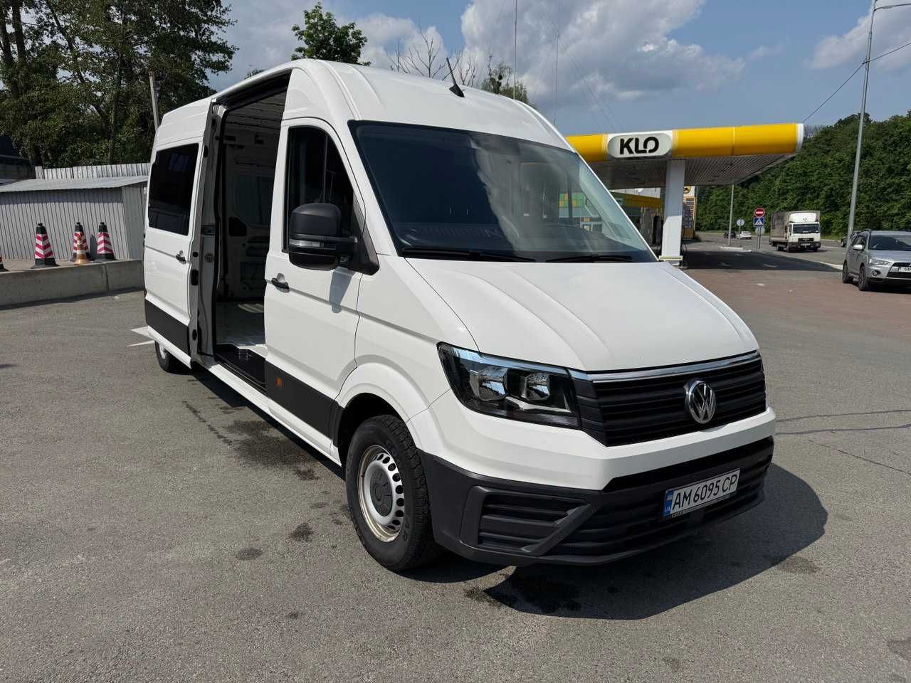 WOLKSVAGEN Crafter 2017 в отличном состоянии, пасажир без салона