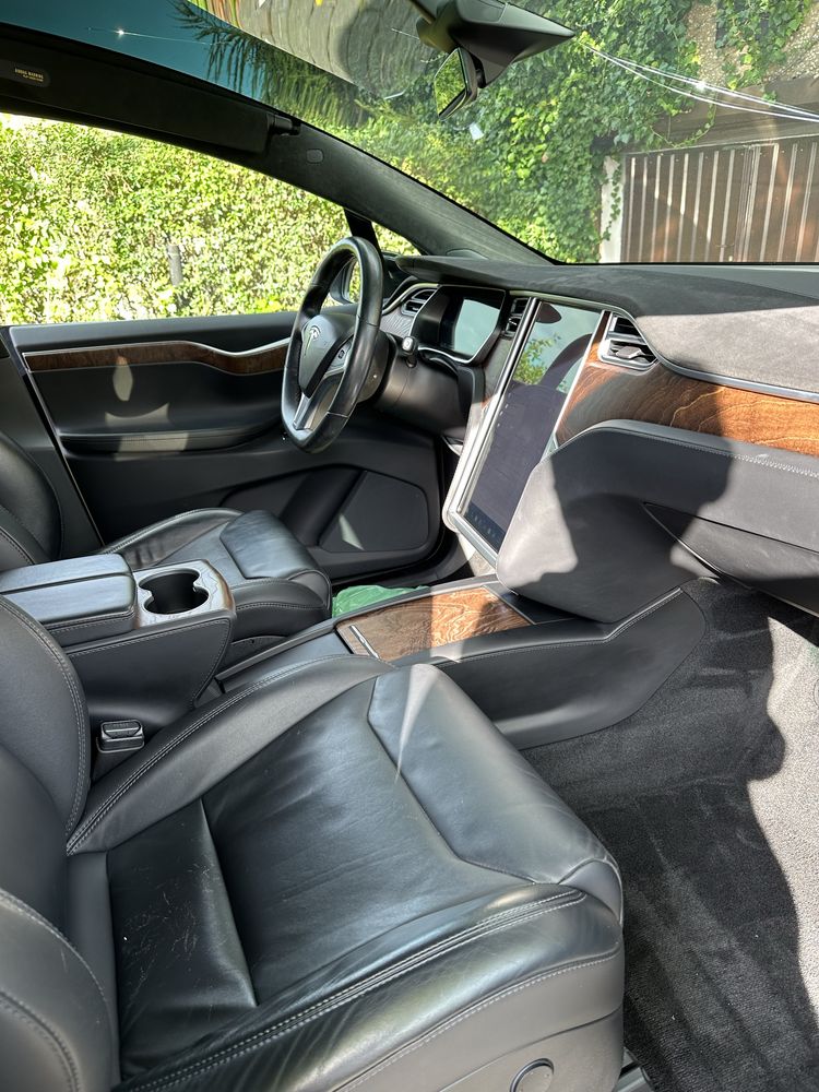 Tesla X 100D uszkodzony