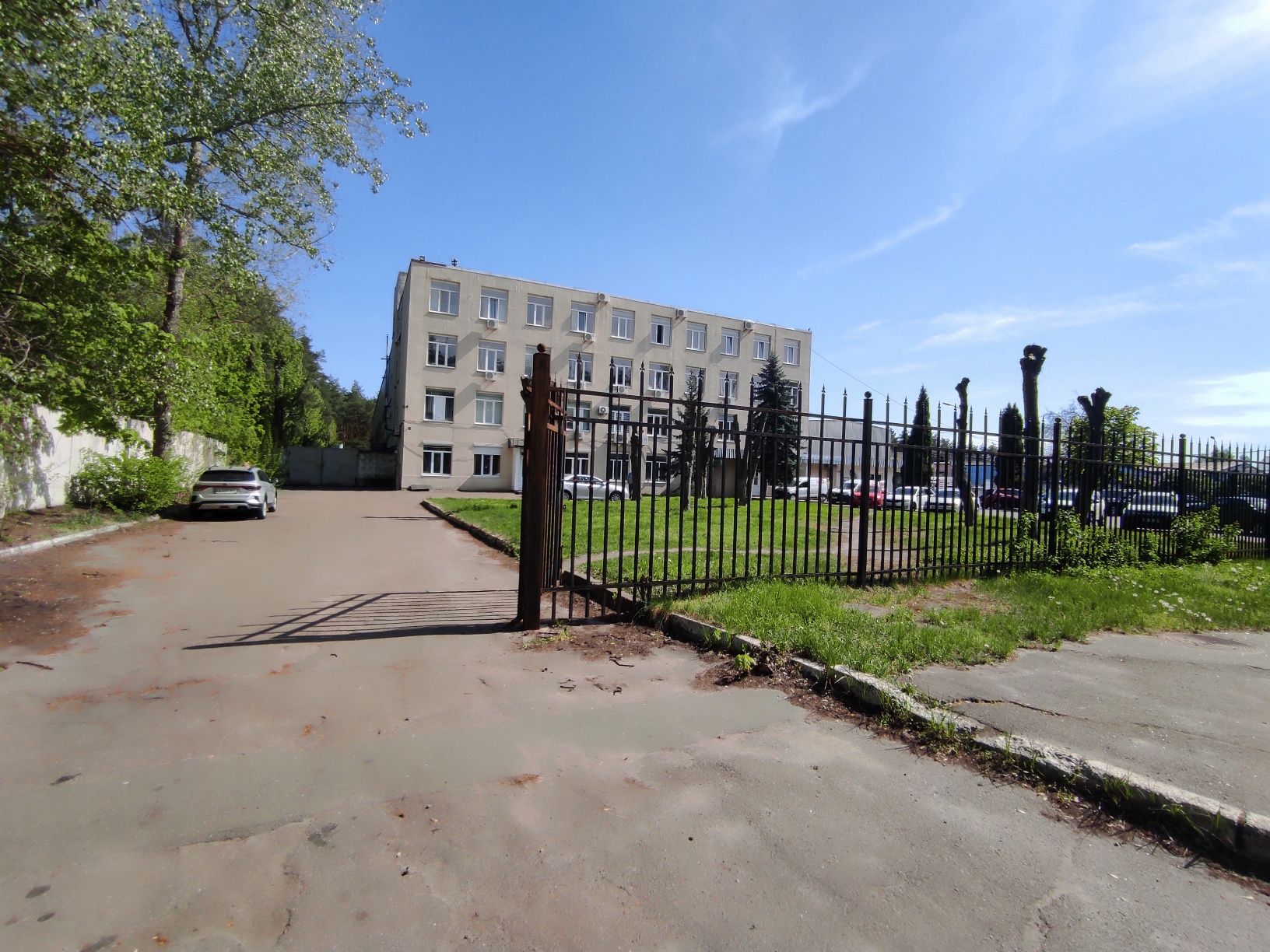 Дарницький, м.Бориспільска, Автопаркова, офіс, магазин 72м2
