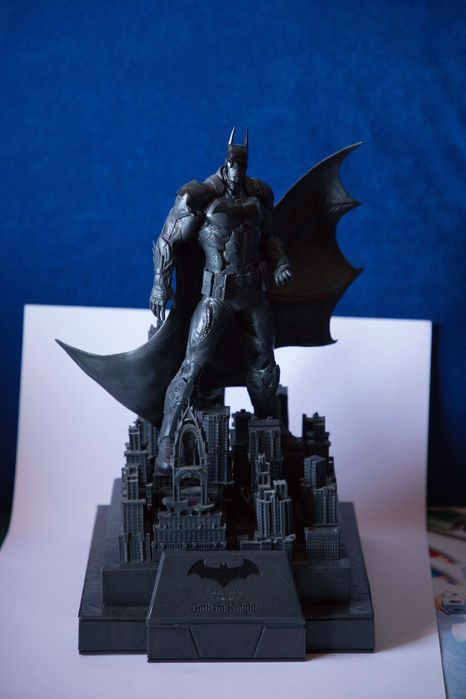 Batman Arkham Knight Limited Edition PS4 semi-novo + DLC's