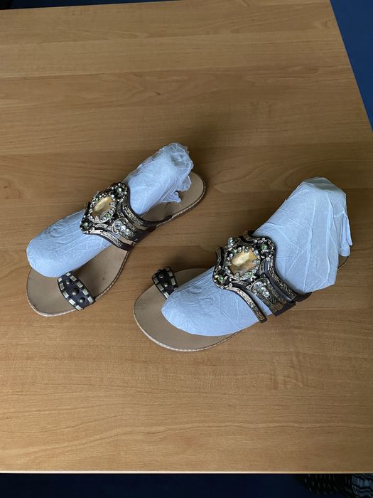 Klapki japonki Giuseppe Zanotti z ozdobami r. 36 na szczupłą stopę