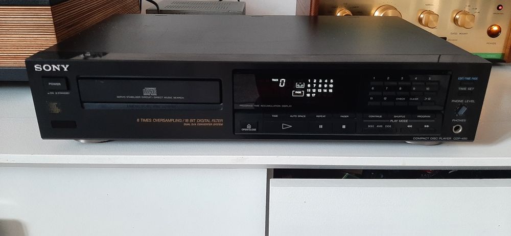 Odtwarzacz Sony CDP 490