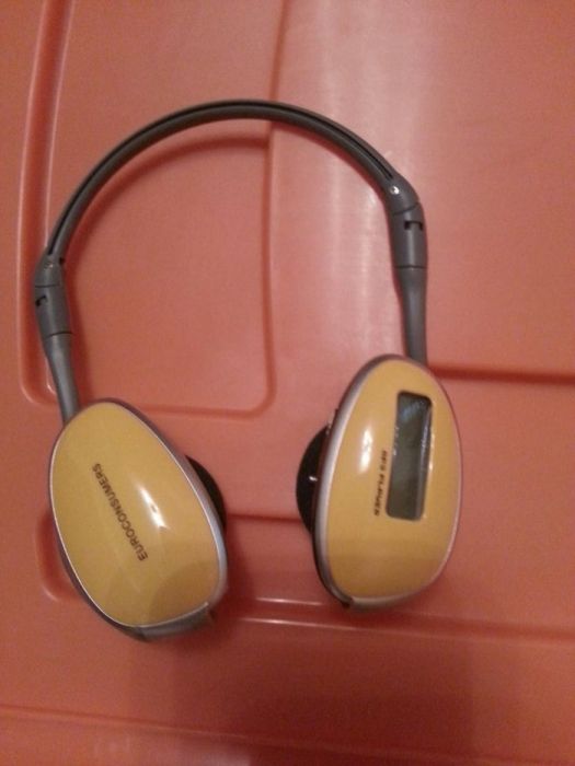 Fones/ auriculares com leitor de mp3 integrado novo