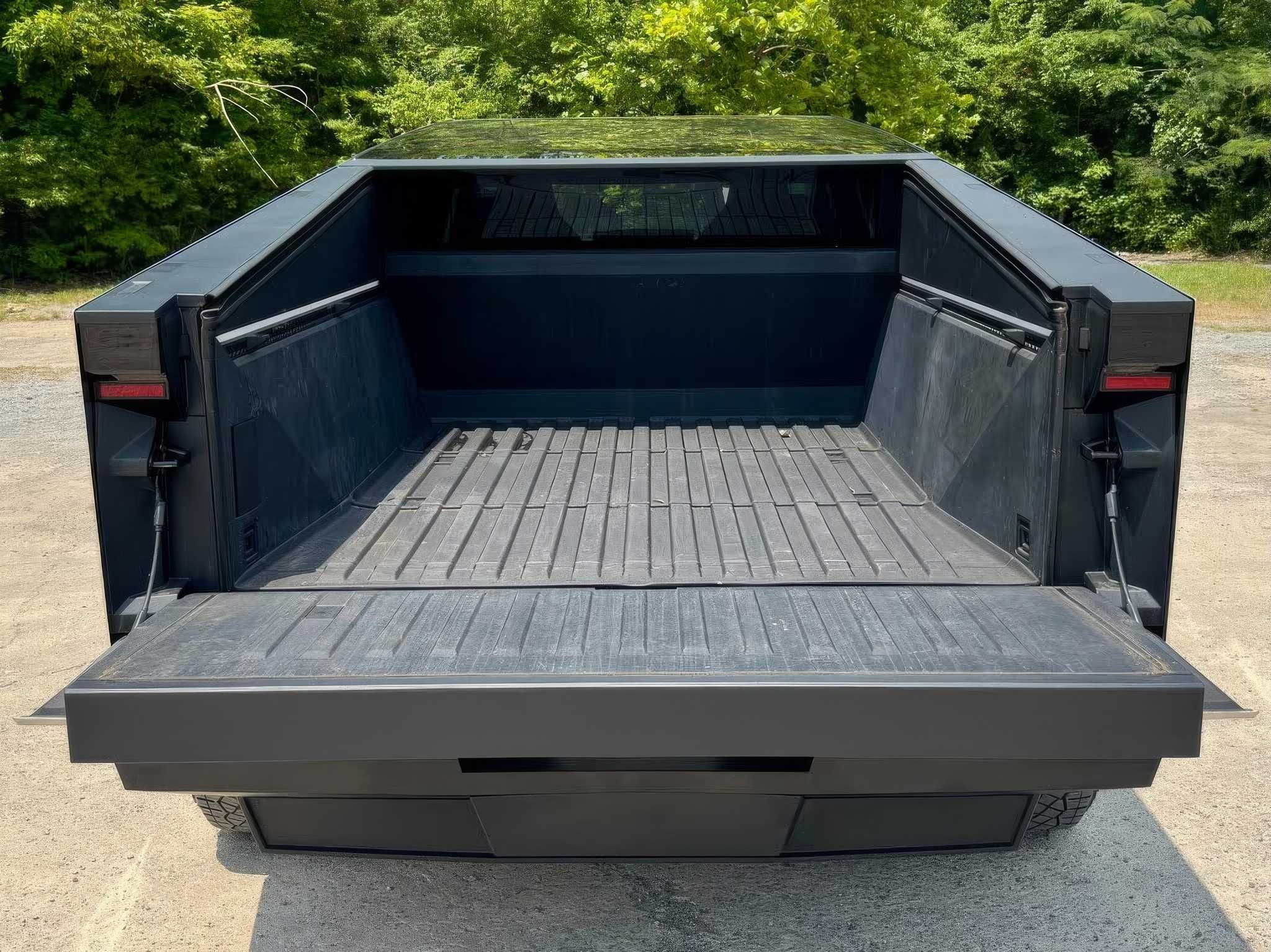 2024 Tesla Cybertruck Cyberbeast Crew Cab AWD
