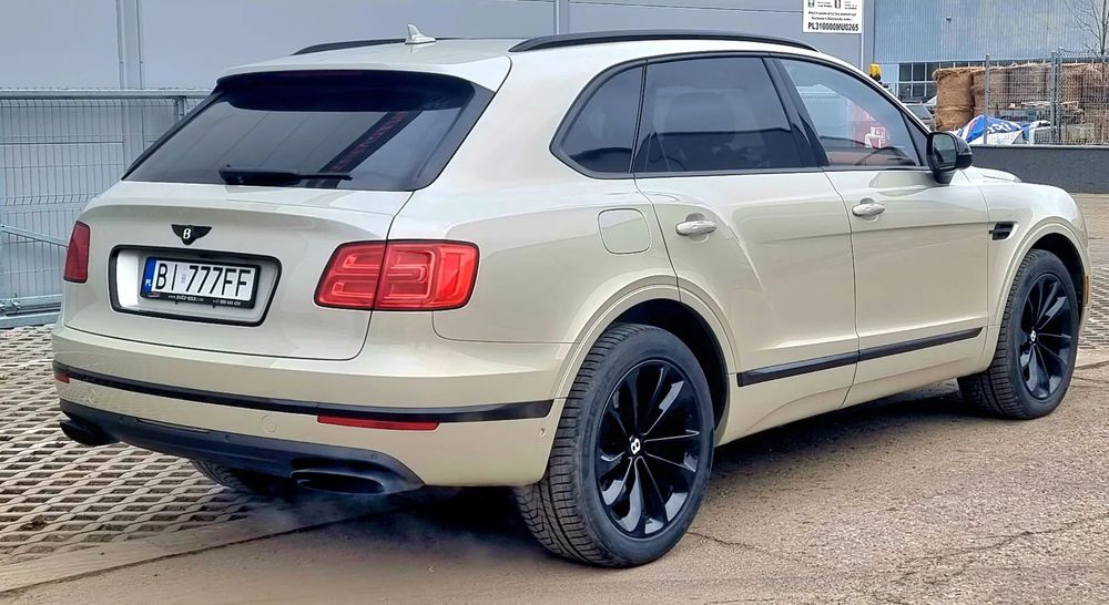 Bentley Bentayga BENTAYGA 6.0 TSI W12 - jasny środek, bezwypadkowy