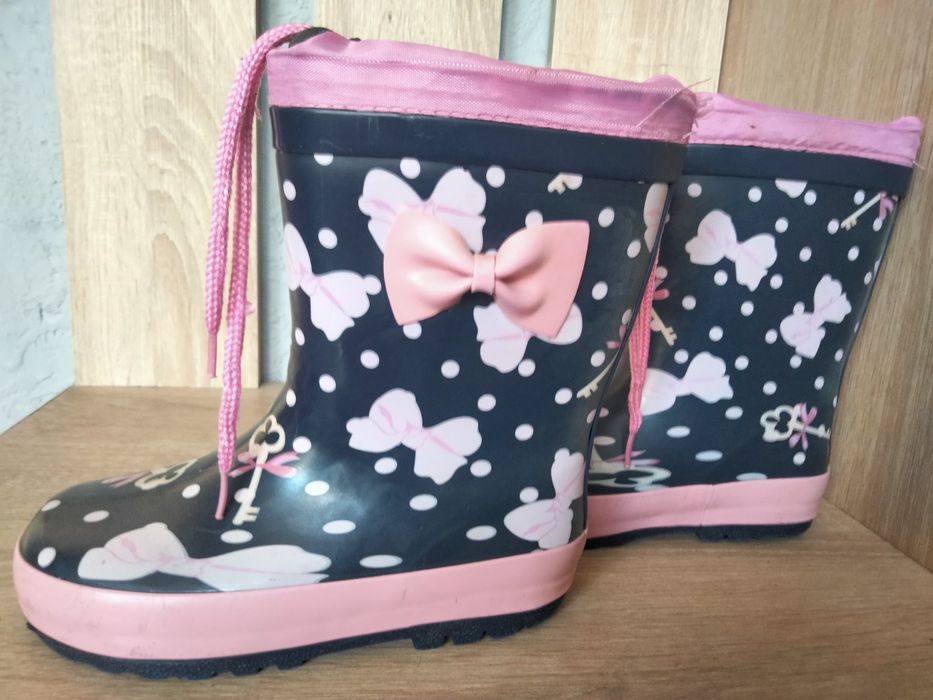 Гумові чобітки на дівчинку