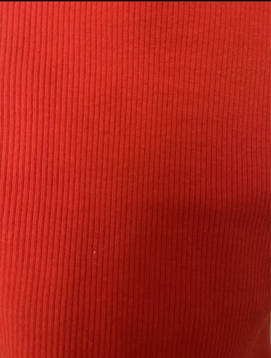 Червоне плаття