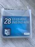 Etiui na 28 płyt CD i CD-R