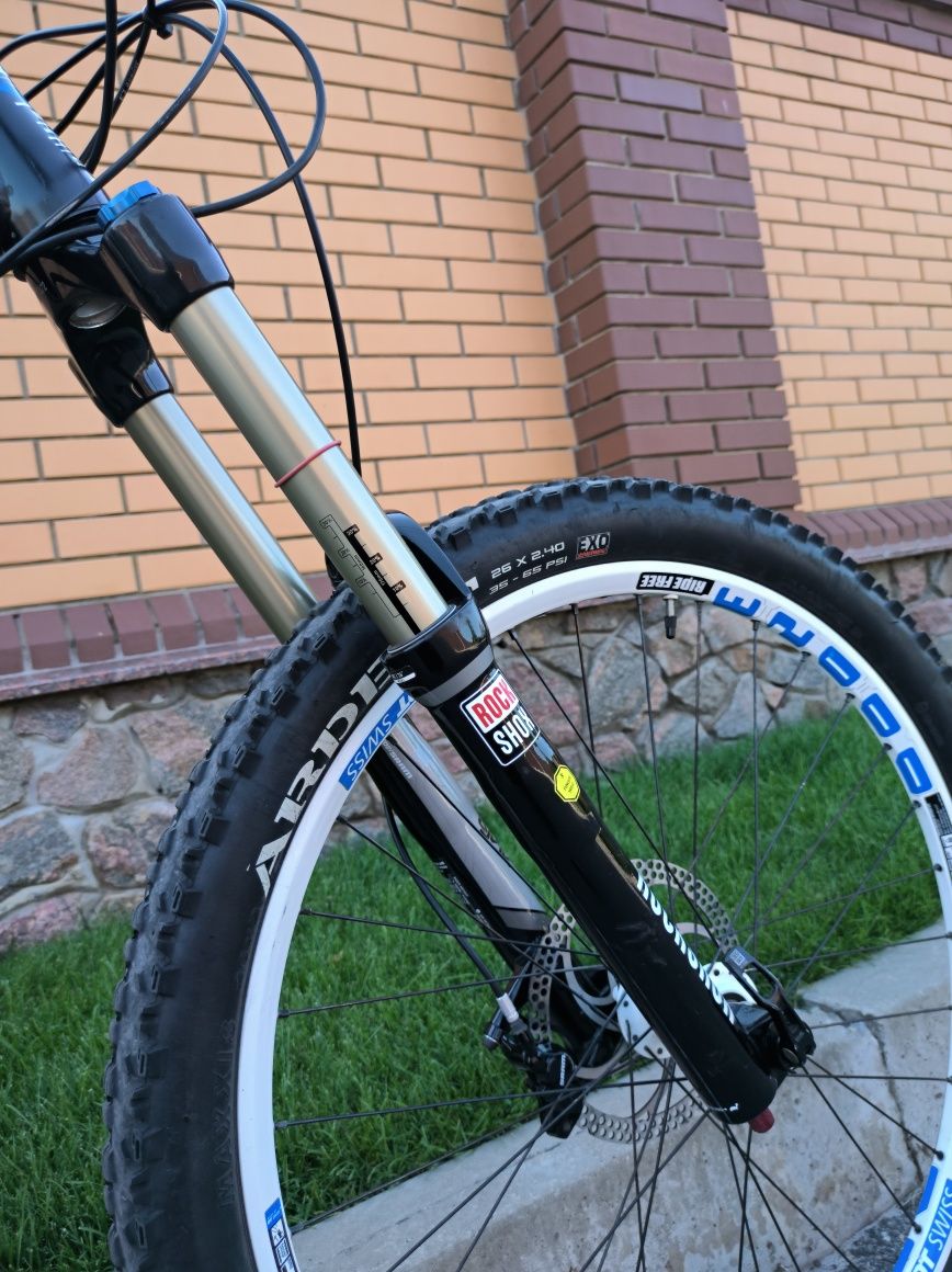 YT industries wicked 170 (M) 2013