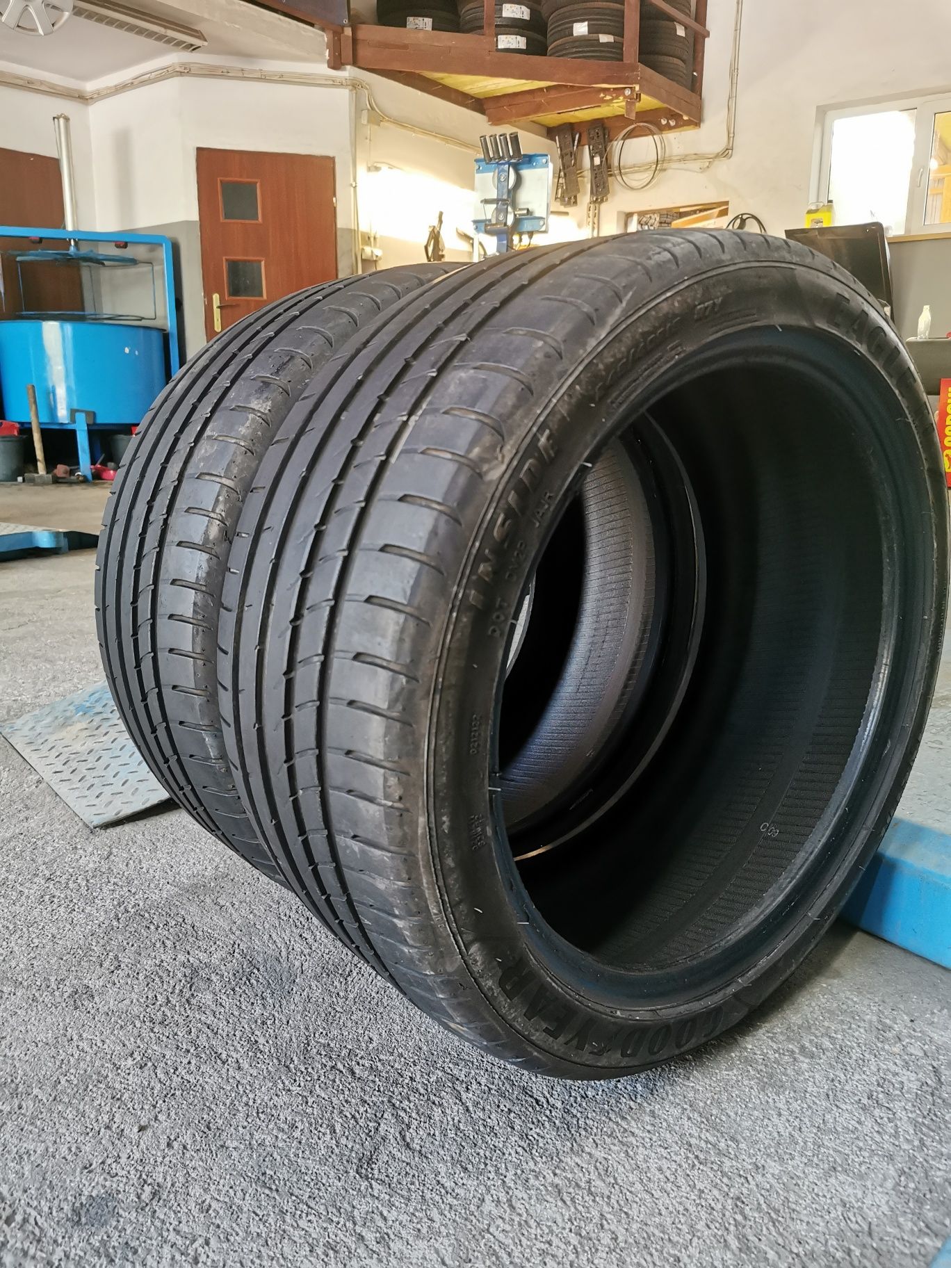 Para opon 245/40R18 97Y Goodyear Eagle F1 Asymmetric 2 z 2015r.