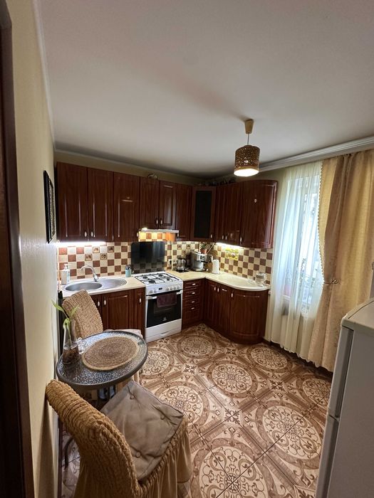 4к квартира, р-н Медичного Університету, ремонт, цегла