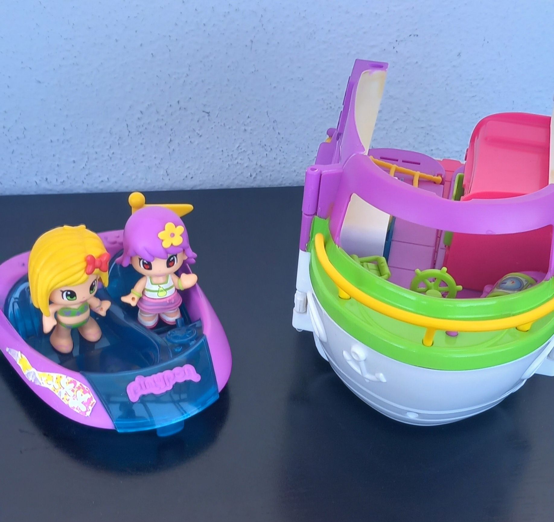 Vendo barco do piny pon com uma boneca