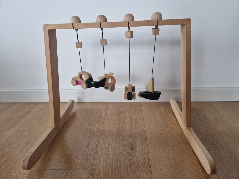 Mobbli baby gym - stan idealny