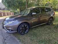 Mitsubishi Outlander PHEV Intense +