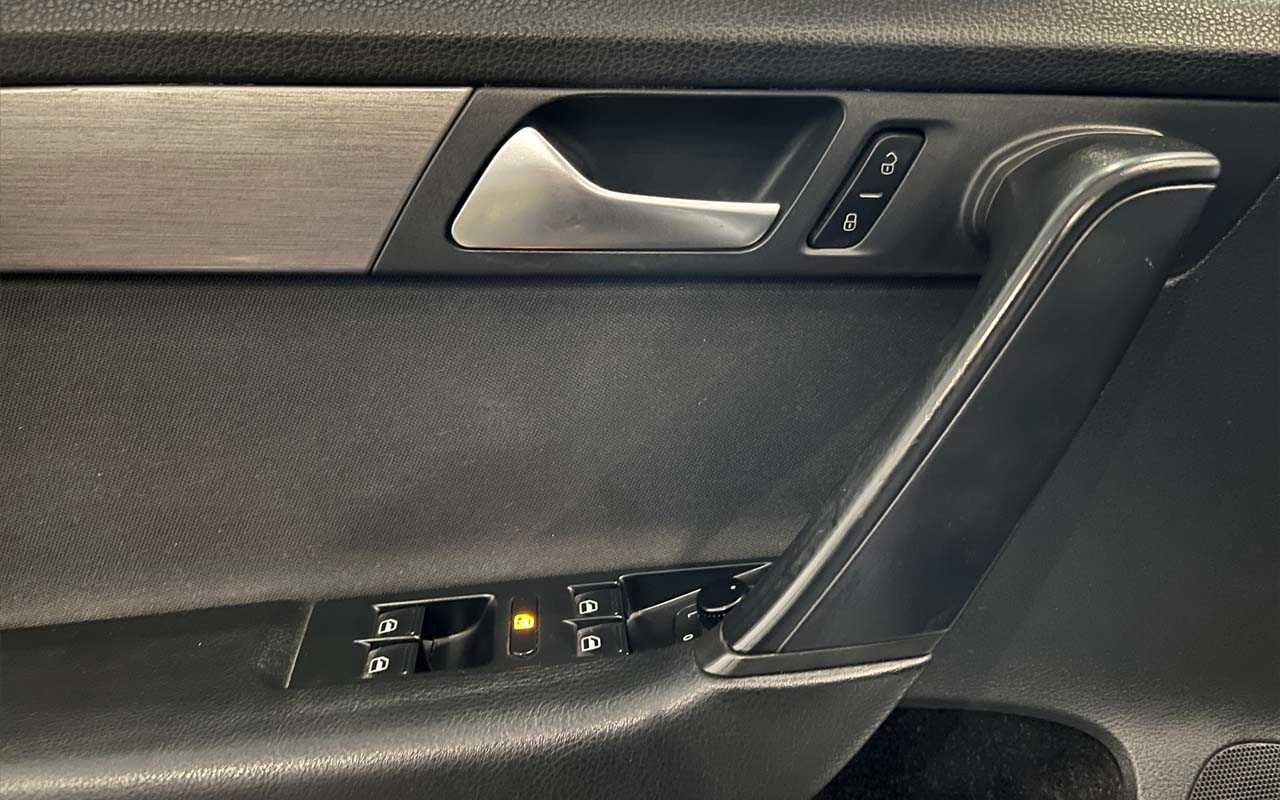 Volkswagen Passat 2011