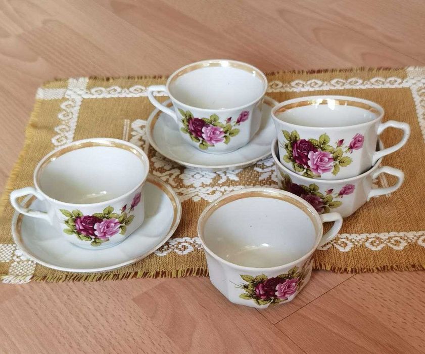 Фарфор СССР -  Остатки сервиза .