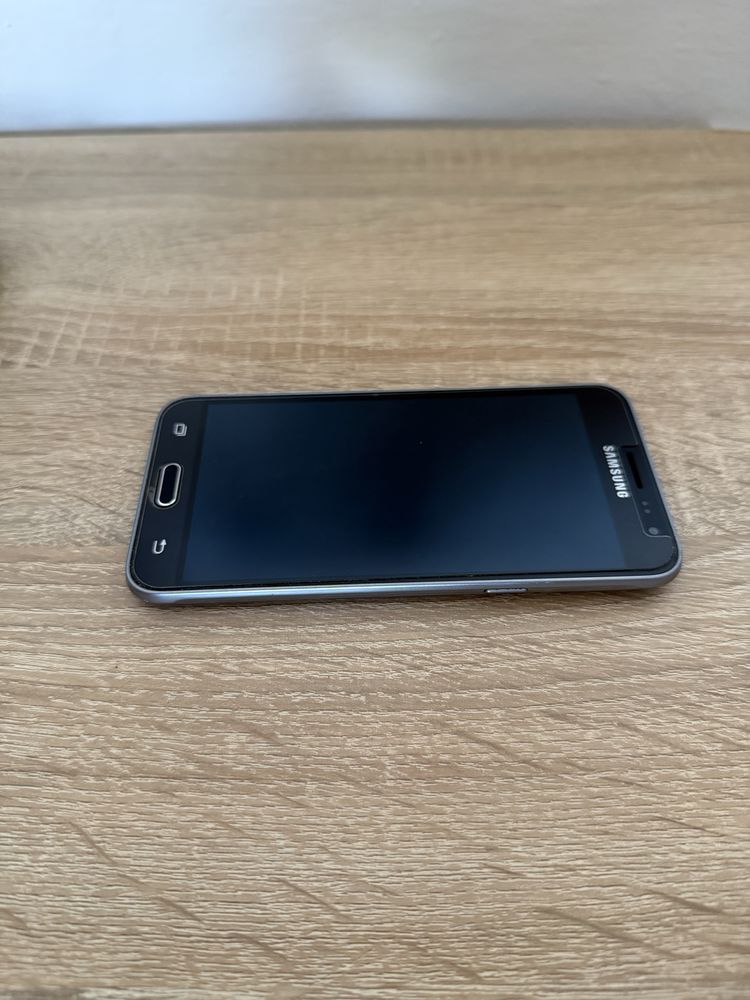 Samsung Galaxy J3 (2016r)