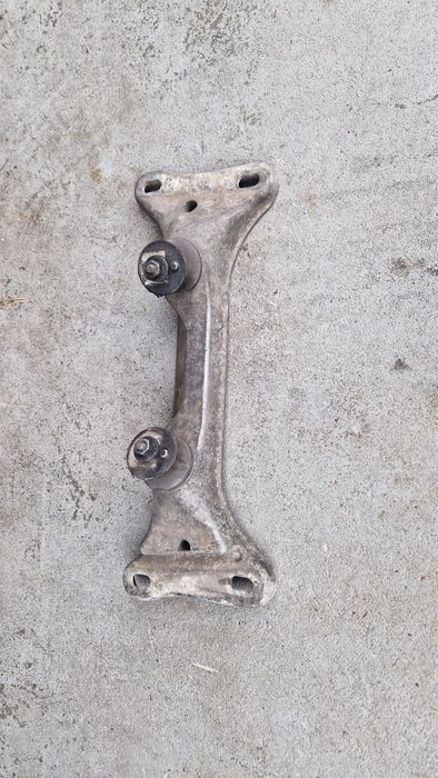 Łapa skrzyni BMW E46 ZF 5 biegów manual 6 cylindrów 325i 328i 330i