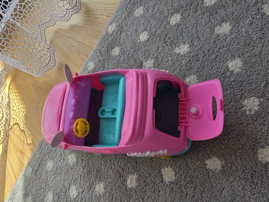 Samochód dla barbie enchantimals