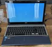 Laptop Acer 5830TG i5 4GB Aspire TimeLineX