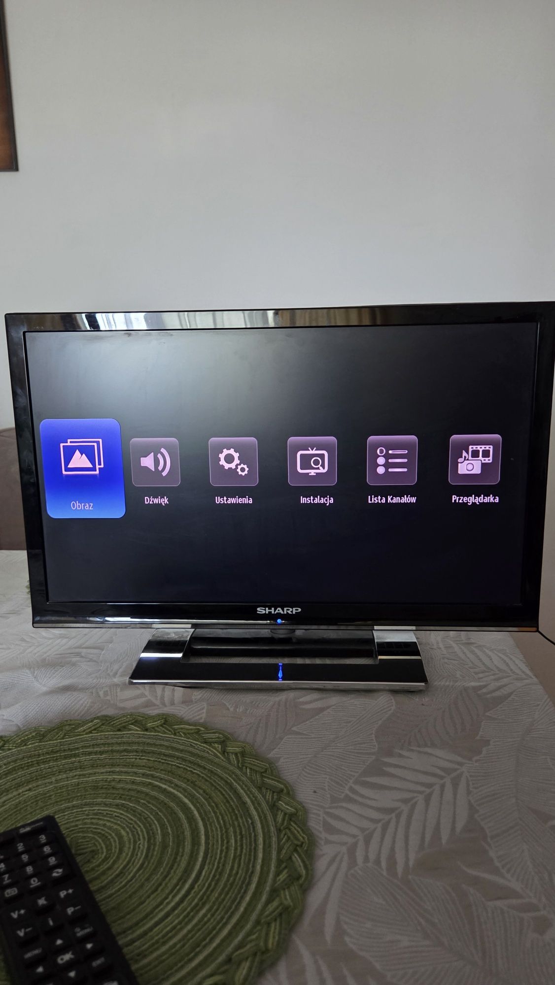Telewizor Sharp 22 cale