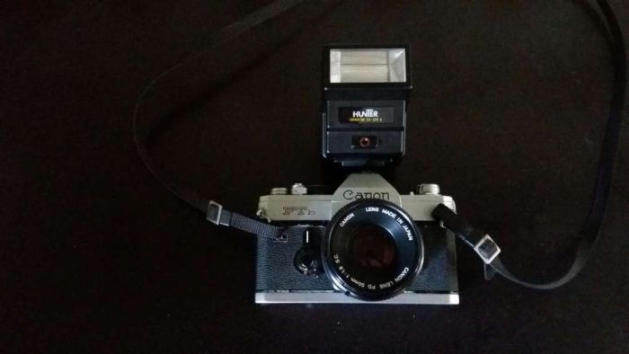 Máquina fotográfica analógica